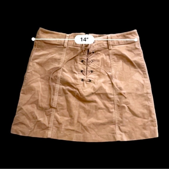 Forever 21 Women’s Size Medium Tan Suede Zippered Mini Skirt •Lace-Up Front NWOT - Picture 13 of 15